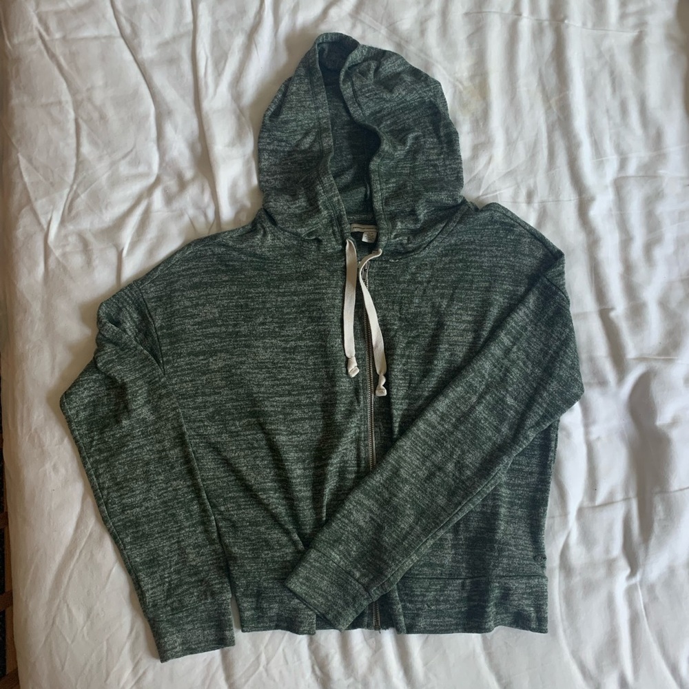 *SOLD* American Eagle lightweight zip crop hoodie